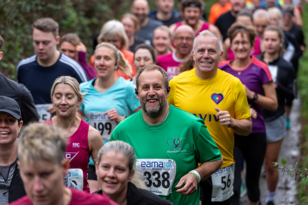 People running