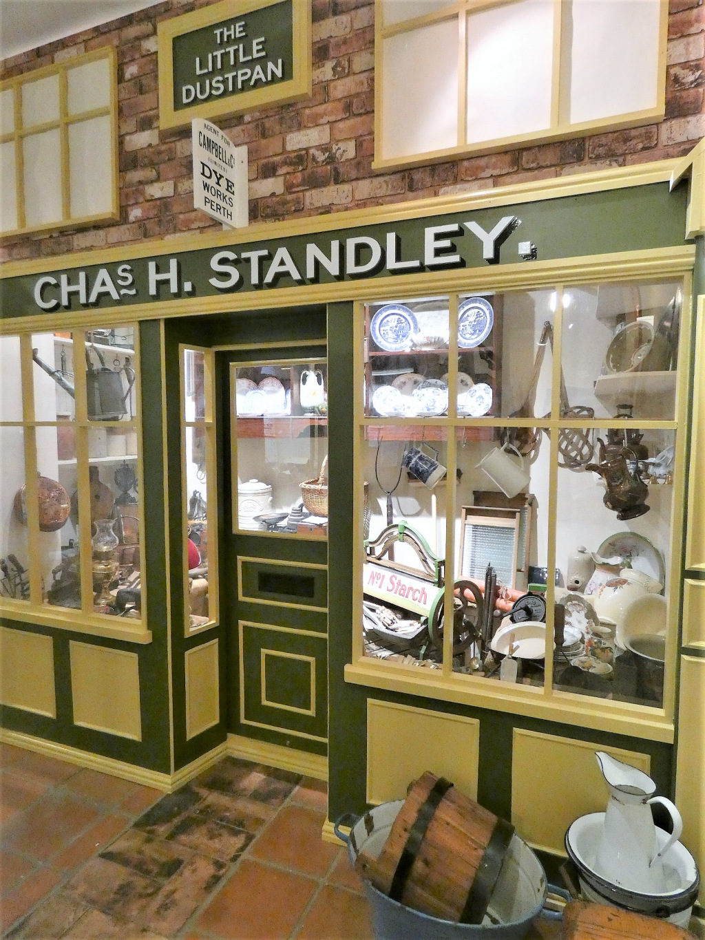 A neater, put-together shop front