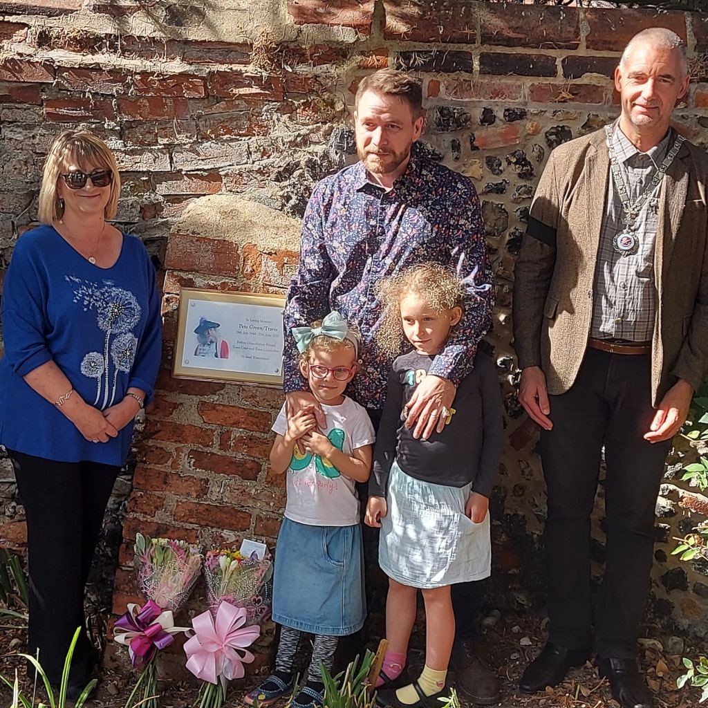 Group with the plaque