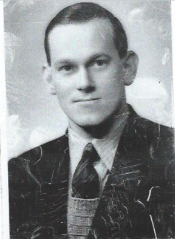 Old photo of young man wearing suit